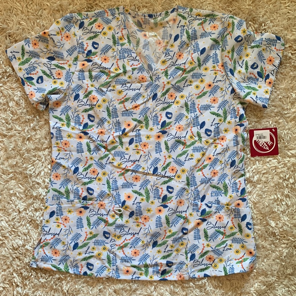 Divine Stretch Scrub Top V Neck New Size M Flower Design